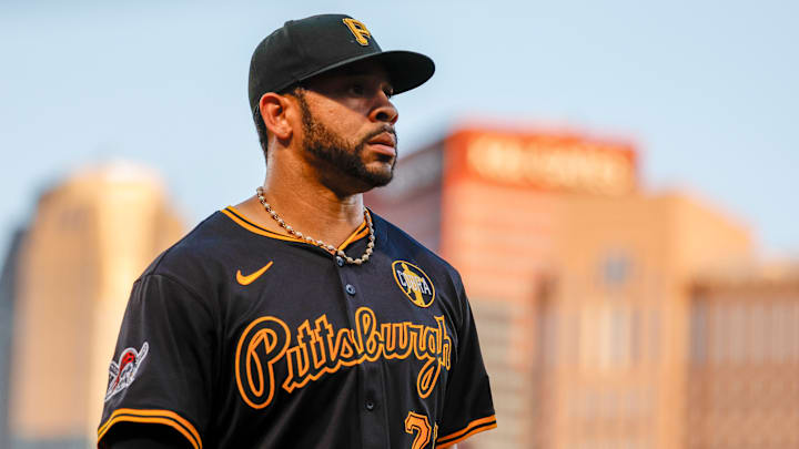 Toronto Blue Jays v Pittsburgh Pirates