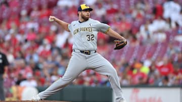 Milwaukee Brewers v Cincinnati Reds