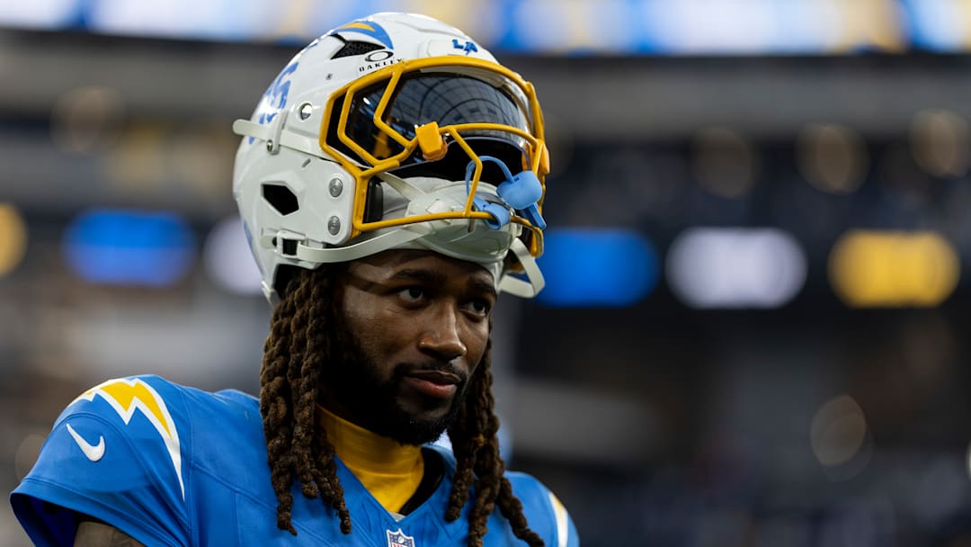 Tennessee Titans v Los Angeles Chargers