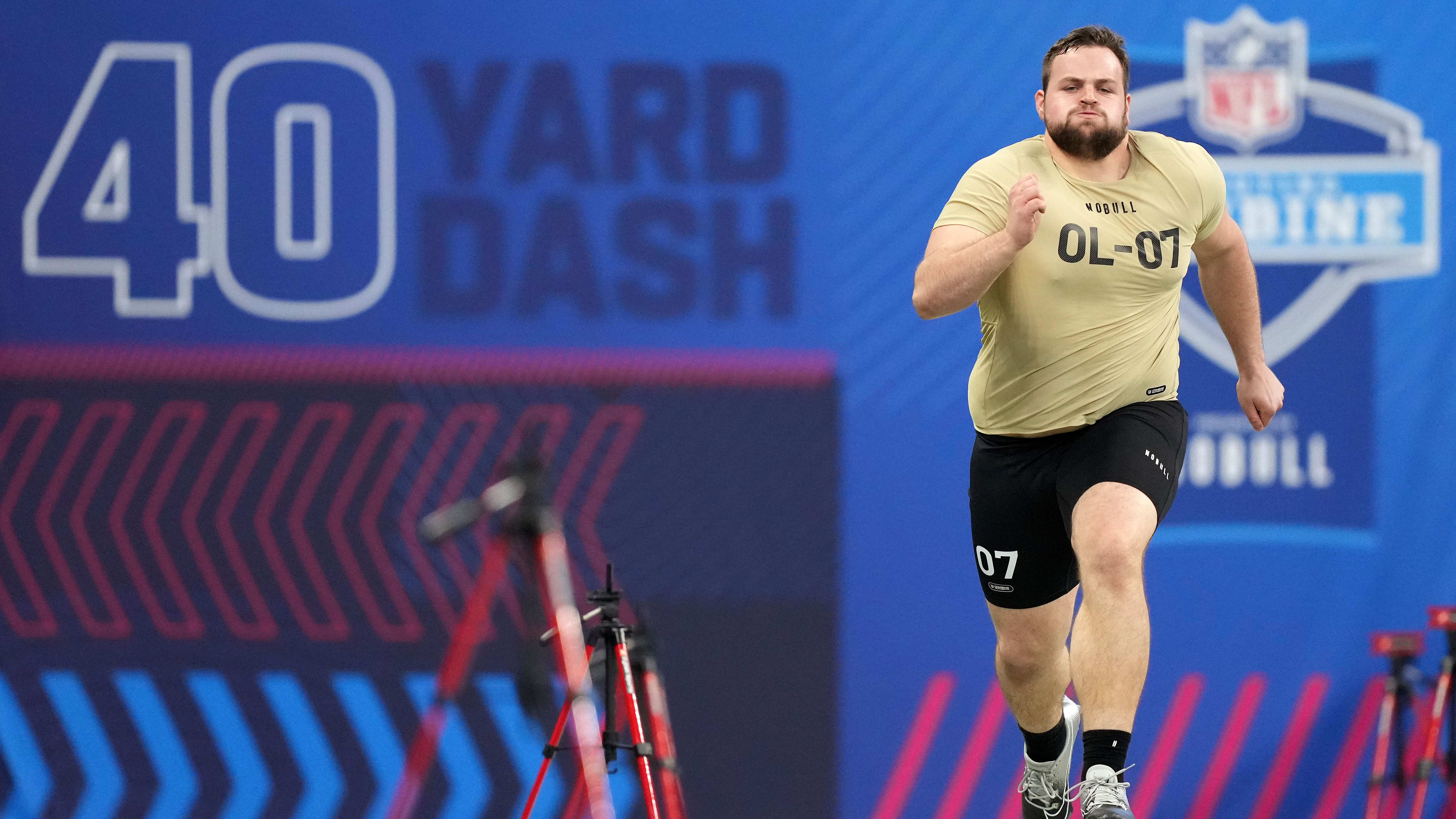 Kansas State offensive lineman Cooper Beebe (OL07) run the 40-yard dash during the Scouting Combine.