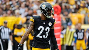 Cleveland Browns v Pittsburgh Steelers