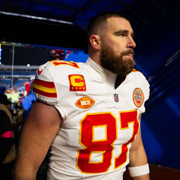 Kansas City Chiefs tight end Travis Kelce wore Air Jordan 11 sneakers before Week 11 of the NFL season.