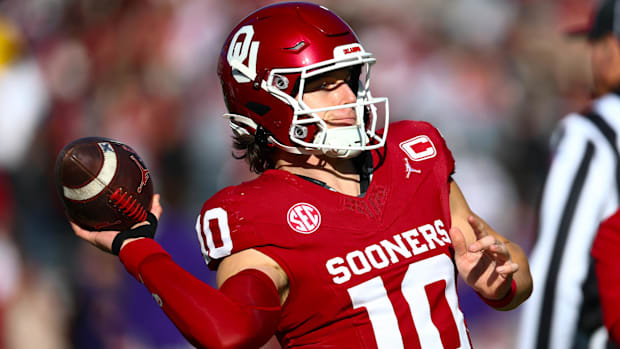 Oklahoma Sooners quarterback John Mateer