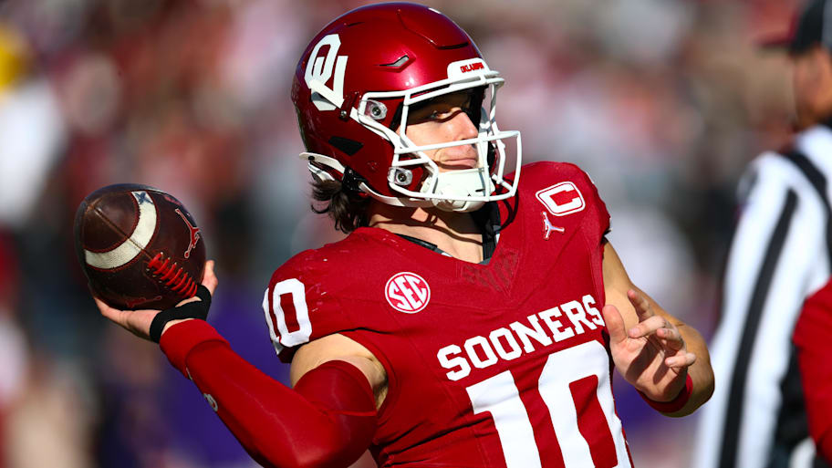 Oklahoma Sooners quarterback John Mateer