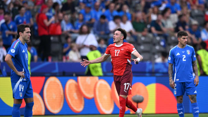 Swiss meraih kemenangan 2-0 atas Italia dan lolos ke babak perempat final Euro 2024.