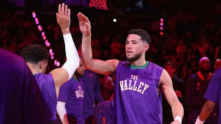 New York Knicks v Phoenix Suns