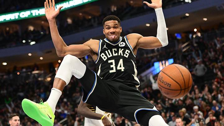 Milwaukee Bucks forward Giannis Antetokounmpo (34) reacts (Mandatory Credit: Benny Sieu-Imagn Images)