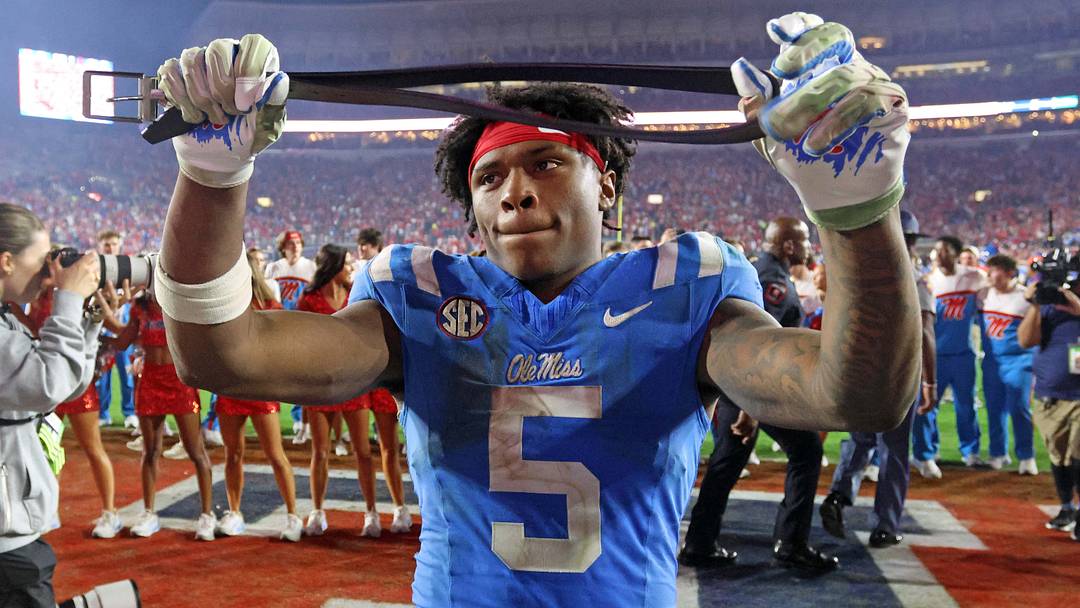 Mississippi Rebels running back Kewan Lacy reacts with a belt after defeating the Florida Gators Mississippi Rebels running back Kewan Lacy reacts with a belt after defeating the Florida Gators