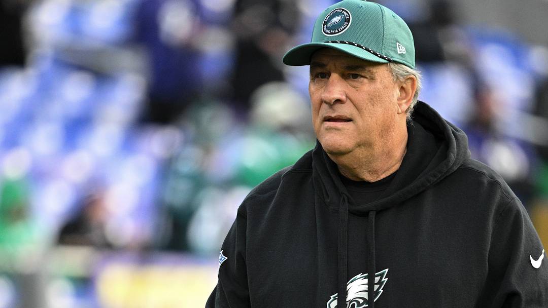 The Eagles must consider making changes to their defensive workload plans, or else it could come back to bite DC Vic Fangio. 
