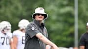 Aug 5, 2024; Cleveland Browns offensive coordinator Ken Dorsey during practice at the Browns training facility in Berea, Ohio. Mandatory Credit: Bob Donnan-Imagn Images