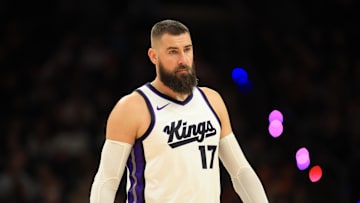 Mar 14, 2025; Phoenix, Arizona, USA; Sacramento Kings center Jonas Valanciunas (17) against the Phoenix Suns at Footprint Center. Mandatory Credit: Mark J. Rebilas-Imagn Images