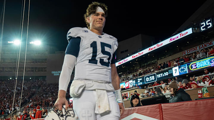 Penn State quarterback Drew Allar (15)