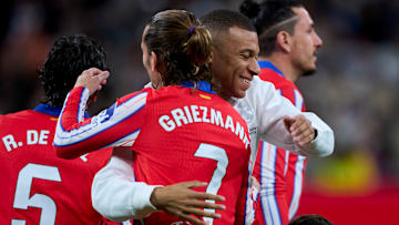 Companheiros da seleção, desta vez Griezmann e Mbappé estarão em lados opostos
