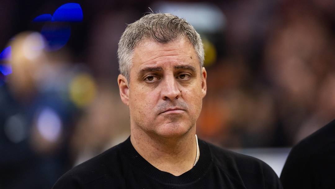 Jan 29, 2025; Phoenix, Arizona, USA; Minnesota Timberwolves assistant coach Micah Nori against the Phoenix Suns at Footprint Center. Mandatory Credit: Mark J. Rebilas-Imagn Images