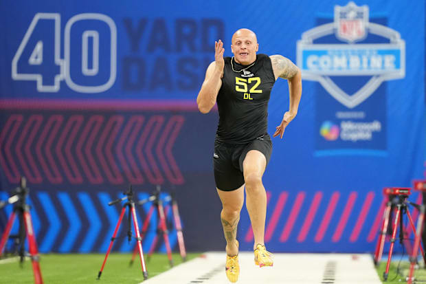 Landon Jackson running the 40 yard dash Landon Jackson running the 40 yard dash
