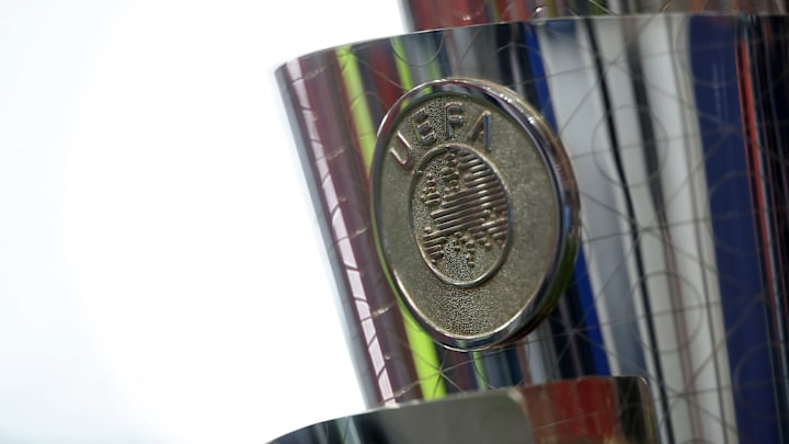 Troféu estará em disputa a partir das 16h Troféu estará em disputa a partir das 16h