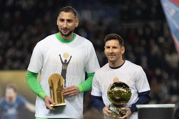 詹路易吉·多纳鲁马(左)与莱昂内尔·梅西 詹路易吉·多纳鲁马(左)与莱昂内尔·梅西