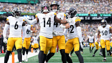 Pittsburgh Steelers v New York Jets