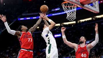 Milwaukee Bucks v Los Angeles Clippers