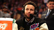 Curry se lesionó en un choque ante Indiana 