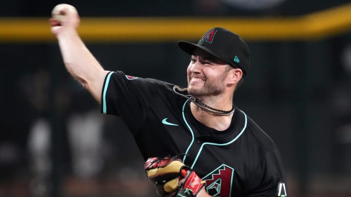 Jul 27, 2024; Phoenix, Arizona, USA; Arizona Diamondbacks pitcher Bryce Jarvis (40) pitches against the Pittsburgh Pirates during the ninth inning at Chase Field. Mandatory Credit: Joe Camporeale-USA TODAY Sports