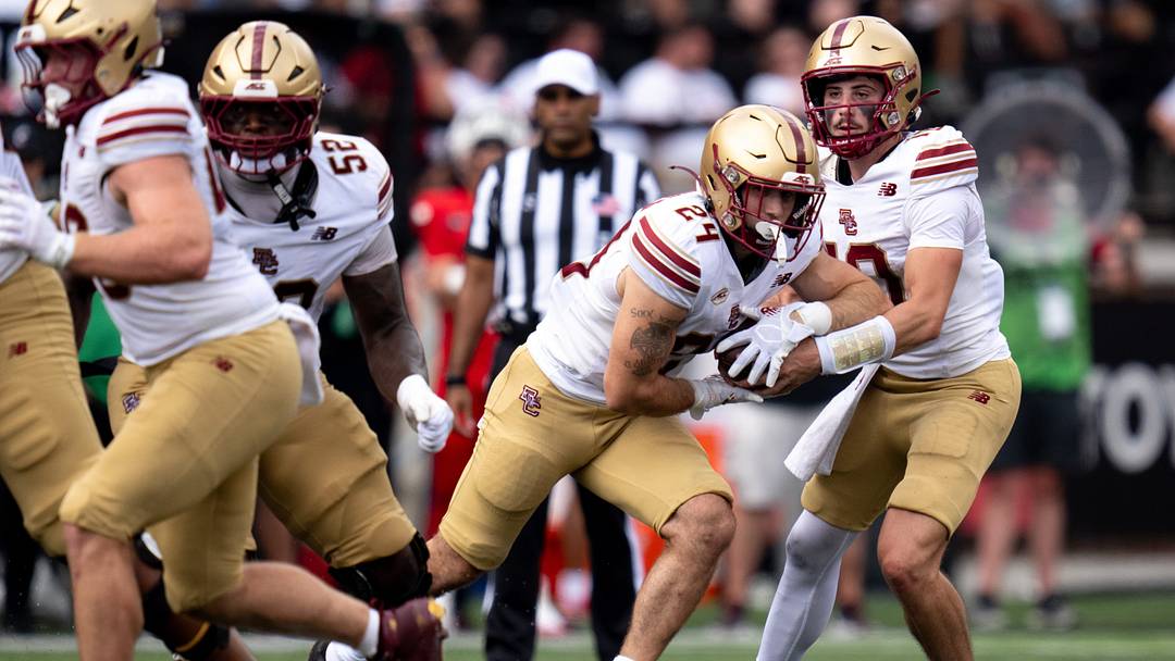 Boston College Eagles quarterback Mason McKenzie (10) hands off the ball to Boston College Eagles running back Bo MacCormack III (24) in the second quarter of the football game between Cincinnati Bearcats and Boston College Eagles at Nippert Stadium in Cincinnati on Saturday, Sept. 5, 2026.