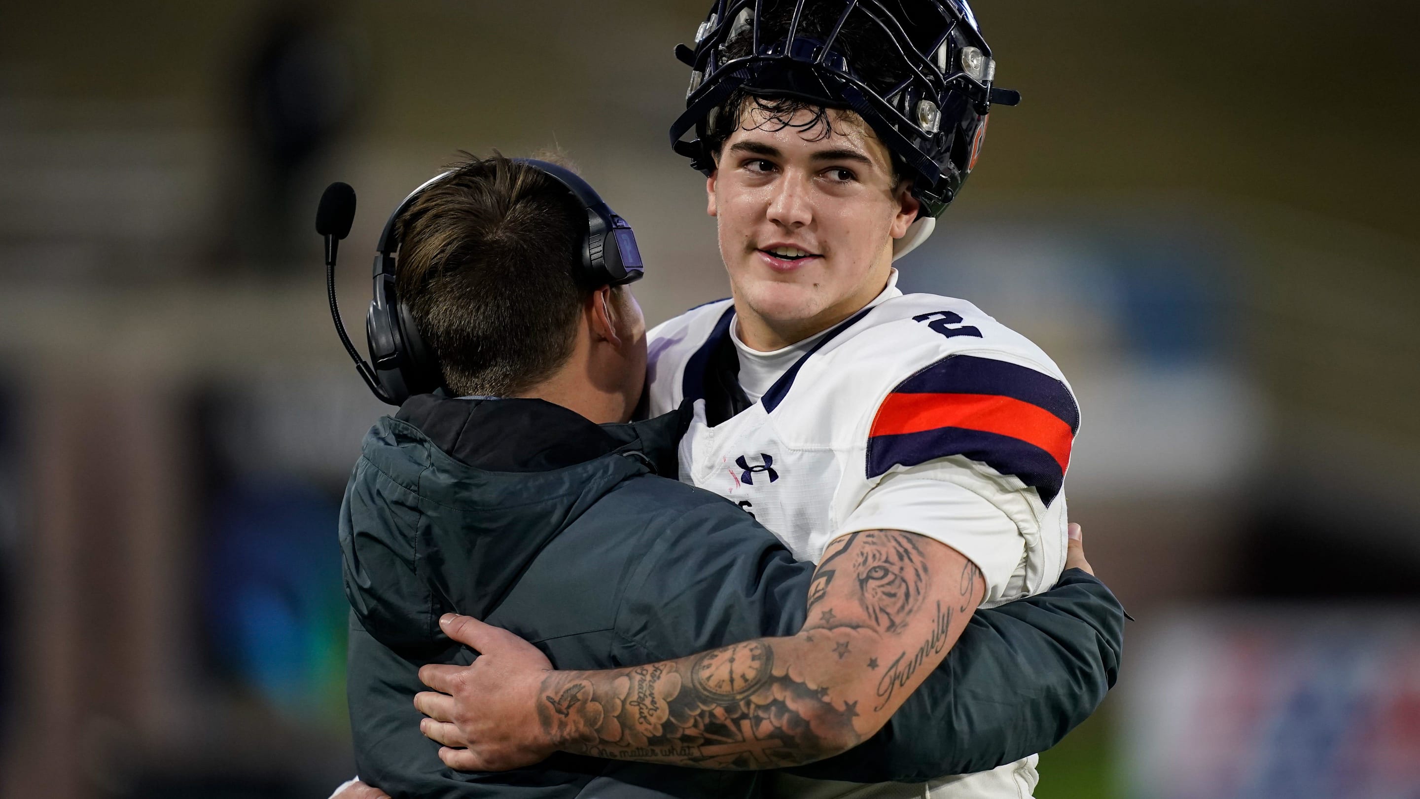 No. 1 QB prospect expected to make $2 million in first college football season