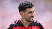 Arrascaeta, do Flamengo, sofreu muito diante do volume do Bayern de Munique