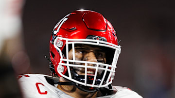 Utah offensive tackle Spencer Fano