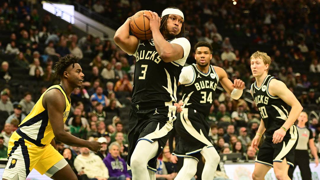 Mar 15, 2026; Milwaukee, Wisconsin, USA; Milwaukee Bucks center Myles Turner (3) grabs a rebound in the third quarter against the Indiana Pacers at Fiserv Forum. Mandatory Credit: Benny Sieu-Imagn Images Mar 15, 2026; Milwaukee, Wisconsin, USA; Milwaukee Bucks center Myles Turner (3) grabs a rebound in the third quarter against the Indiana Pacers at Fiserv Forum. Mandatory Credit: Benny Sieu-Imagn Images