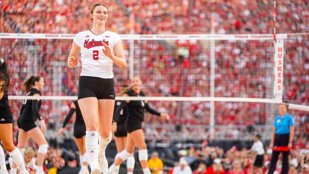 Nebraska Cornhuskers setter Bergen Reilly (2) during the first set against the Omaha Mavericks at Memorial Stadium.