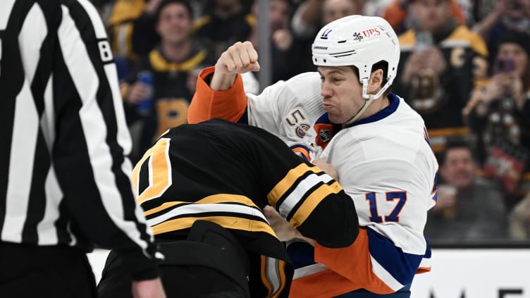 New York Islanders v Boston Bruins