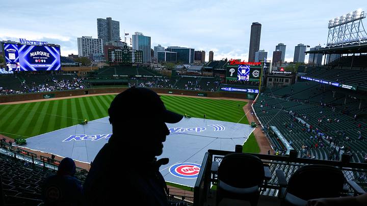 Philadelphia Phillies v Chicago Cubs