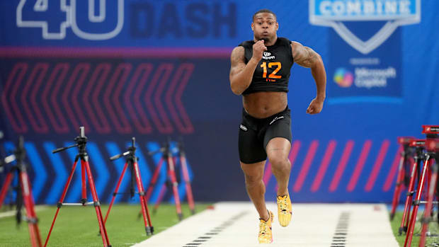 Jarquez Hunter runs the 40