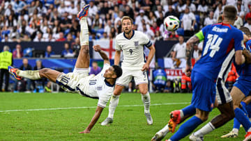 TOPSHOT-FBL-EURO-2024-MATCH40-ENG-SVK