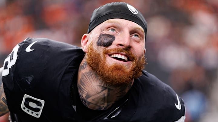 Denver Broncos v Las Vegas Raiders - NFL 2025