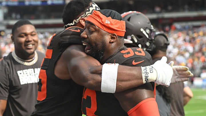 Sep 21, 2025; Cleveland, Ohio, USA; Cleveland Browns defensive tackle Shelby Harris (93) celebrates with defensive end Myles Garrett (95) after Harris blocked a field goal attempt by the Green Bay Packers during the fourth quarter at Huntington Bank Field. Mandatory Credit: Ken Blaze-Imagn Images Sep 21, 2025; Cleveland, Ohio, USA; Cleveland Browns defensive tackle Shelby Harris (93) celebrates with defensive end Myles Garrett (95) after Harris blocked a field goal attempt by the Green Bay Packers during the fourth quarter at Huntington Bank Field. Mandatory Credit: Ken Blaze-Imagn Images