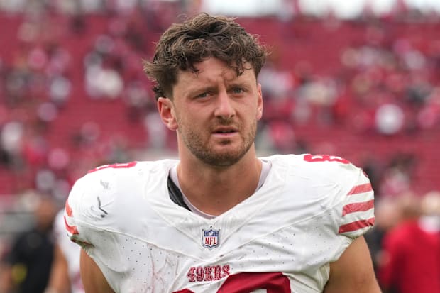 San Francisco 49ers tight end Jake Tonges (88).