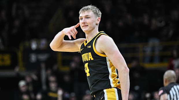 Josh Dix Iowa Basketball