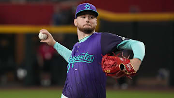 Pro Duck Ryne Nelson took a perfect game into the sixth as he snapped a three-game losing streak for the Diamondbacks against Kansas City.