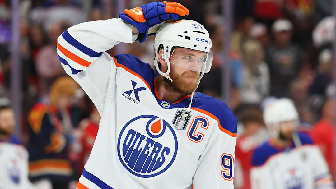 Connor McDavid will look to lead the Edmonton Oilers to a Game 4 victory on Thursday night.