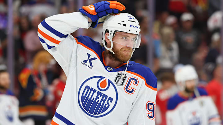 Connor McDavid will look to lead the Edmonton Oilers to a Game 4 victory on Thursday night.
