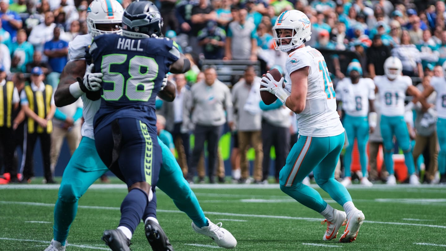 Miami Dolphins Shouldn’t Bother Drafting a QB in 2025