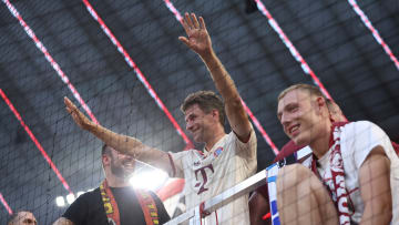 Thomas Müller showing love to the fans on a special day for him