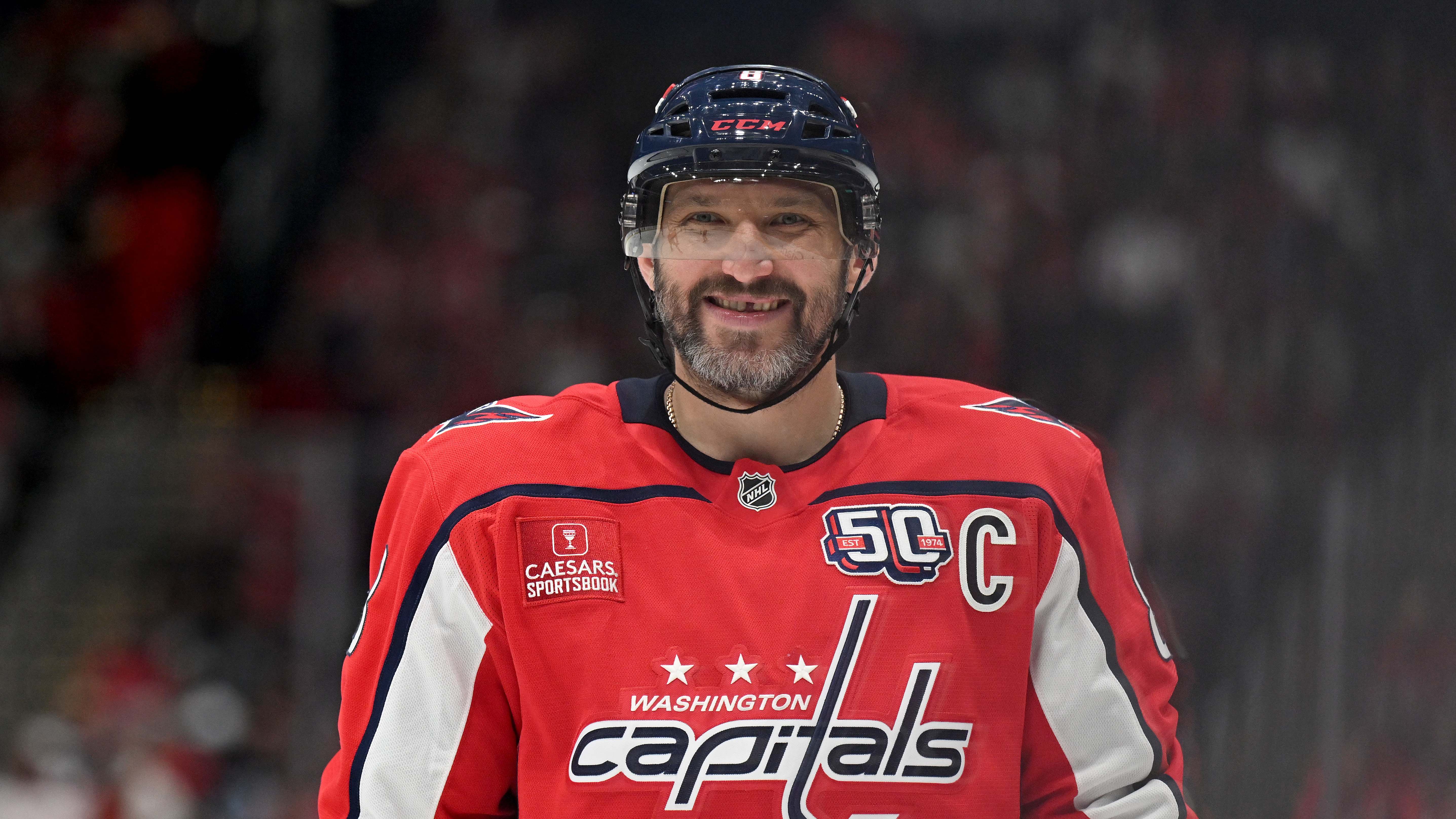 亞歷克斯·奧維奇金 (Alex Ovechkin) 被評為 NHL 本週第一位明星