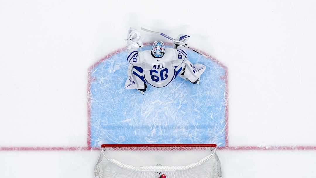 Toronto Maple Leafs v Vancouver Canucks