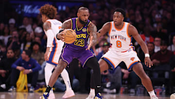 Los Angeles Lakers v New York Knicks
