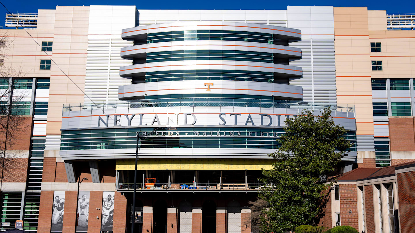 SEC Unveils 2025 Football Kickoff Windows, Featured Games