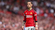 Antony disputou apenas cinco jogos pelo Manchester United na temporada 2024/25