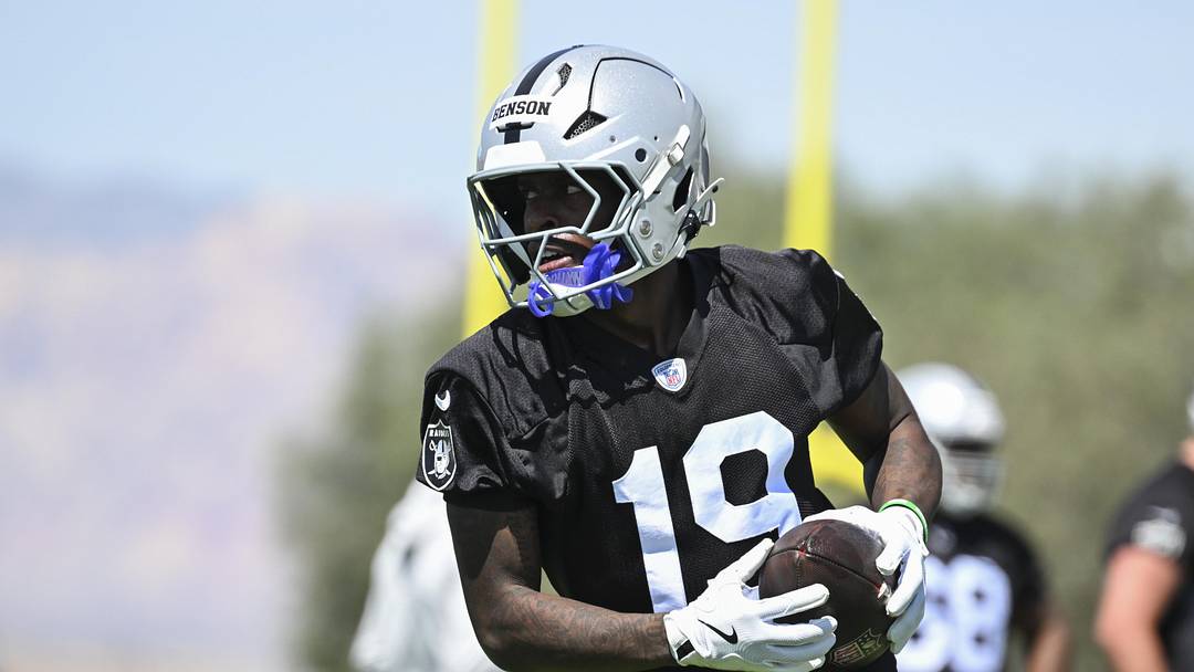 May 2, 2026; Henderson, NV, USA; Las Vegas Raiders wide receiver Malik Benson (19) runs through a drill during a Rookie Minicamp at Intermountain Health Performance Center. Mandatory Credit: Candice Ward-Imagn Images